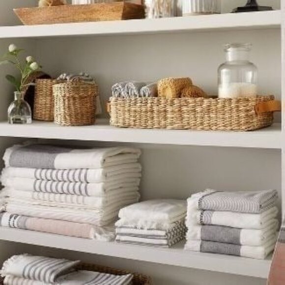 Core Stripe Bath Towel - Hearth & Hand Magnolia - Railroad Gray, Sour Cream 2020 - Picture 3 of 5